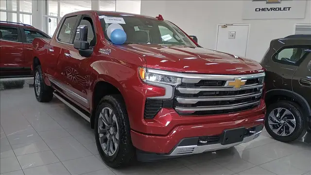 Carro Chevrolet Silverado 2024 High Country 5.3
