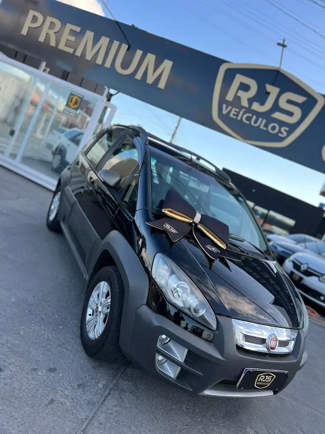 Carro Fiat Idea 2013 Adventure 1.8 16V E.TorQ (Flex)