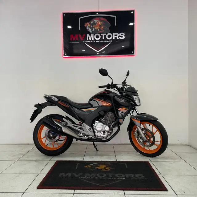 Moto Honda CB 250F Twister 2021 (CBS)