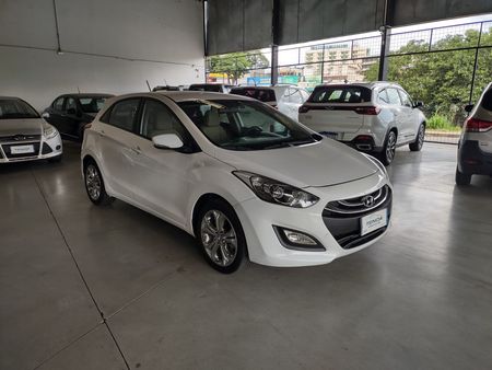 i30 I30 GLS 1.8 16V MPI (Aut) C180
