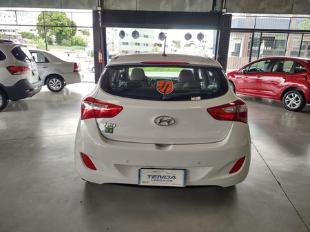 i30 I30 GLS 1.8 16V MPI (Aut) C180