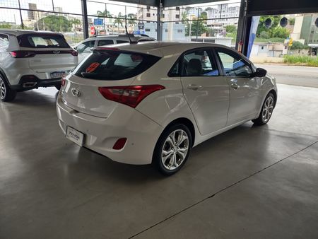 i30 I30 GLS 1.8 16V MPI (Aut) C180