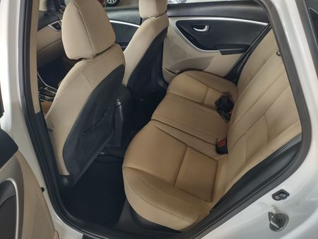 i30 I30 GLS 1.8 16V MPI (Aut) C180