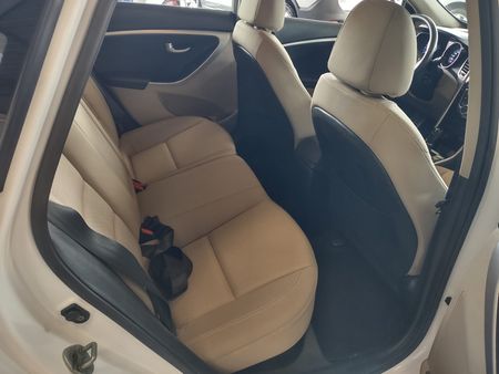 i30 I30 GLS 1.8 16V MPI (Aut) C180