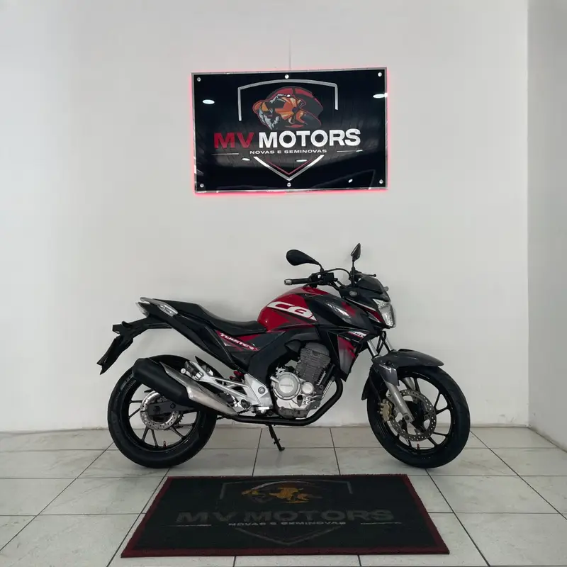 Honda CB 250F Twister (CBS)