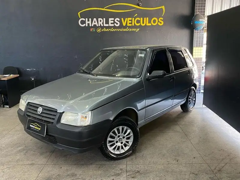 Fiat Uno Mille Fire 1.0 (Flex) 4P