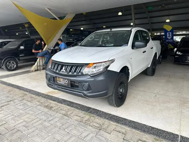 Carro Mitsubishi L200 Triton Sport 2021 Sport 2.4 DID-H GLX 4WD
