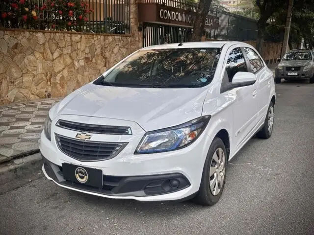 Carro Chevrolet Onix 2015 1.4 Effect SPE/4