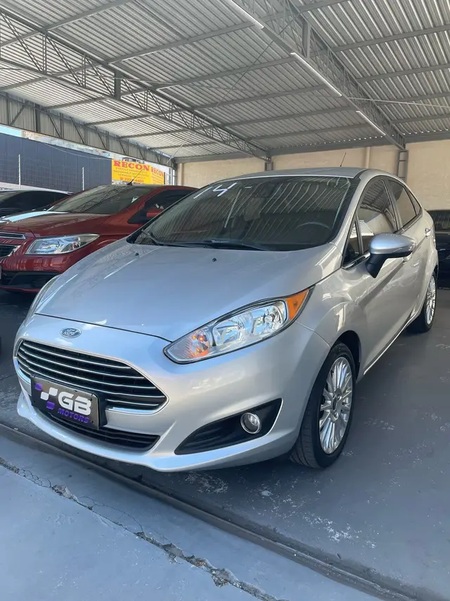Carro Ford New Fiesta Sedan 2014 1.6 Titanium PowerShift (Flex)