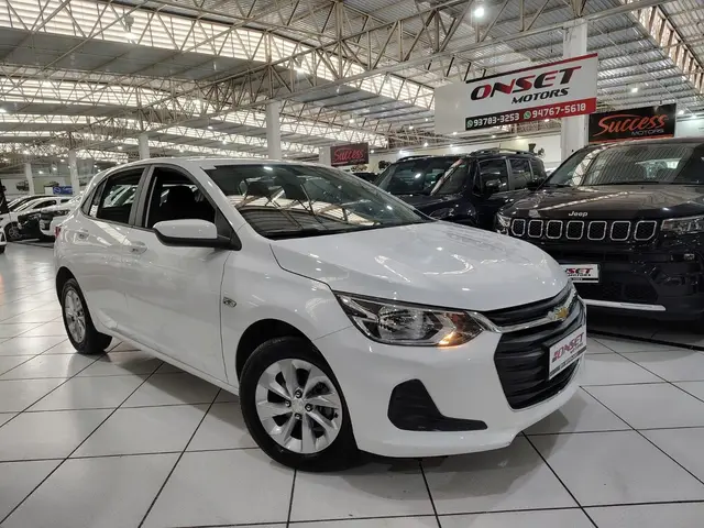 Carro Chevrolet Onix 2023 LT 1.0