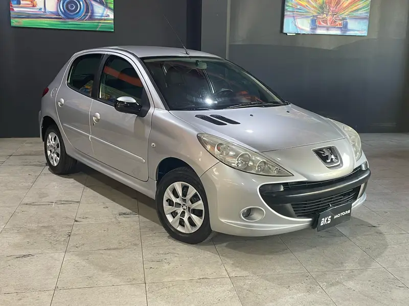 Peugeot 207 Hatch XR Sport 1.4 8V (flex)