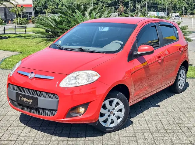 Carro Fiat Palio 2012 Attractive 1.4 8V (Flex)