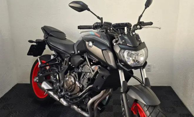 Yamaha (ABS)
