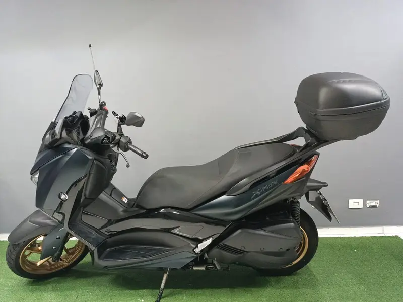 Yamaha XMax ABS