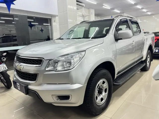 Carro Chevrolet S10 Cabine Simples 2016 S10 2.8 CTDi Chassi Cabine 4WD