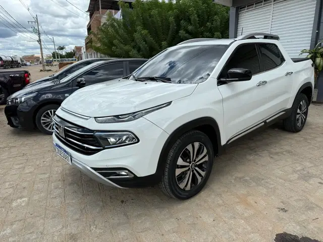 Carro Fiat Toro 2022 Volcano 2.0 TDI 4x4 (Aut)