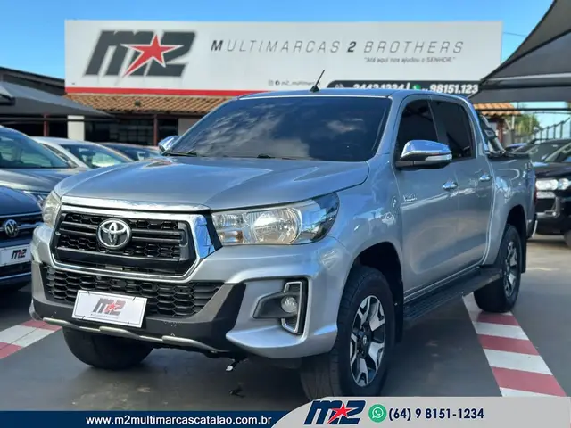 Carro Toyota Hilux Cabine Dupla 2017 Hilux 2.8 TDI STD CD 4x4