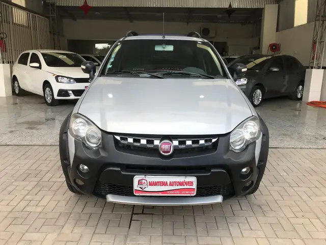 Carro Fiat Strada 2014 Adventure 1.8 16V (Flex) (Cabine Dupla)