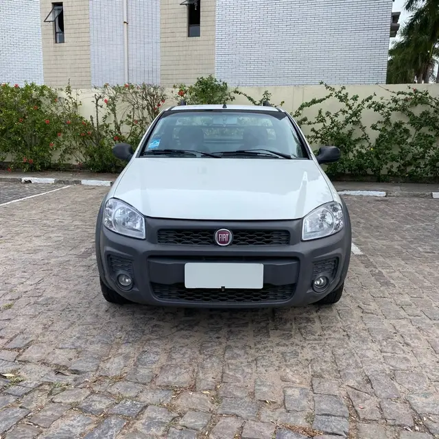 Carro Fiat Strada 2014 Working 1.4 (Flex)
