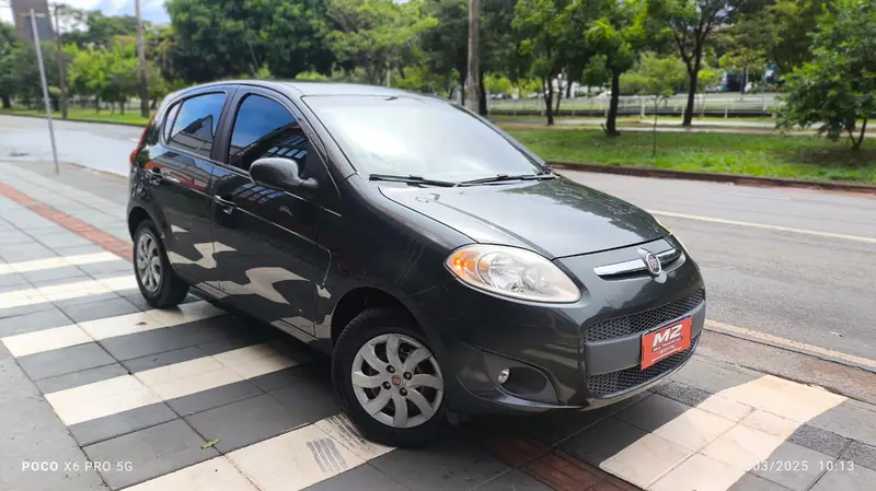 Fiat Palio Attractive 1.4 8V (Flex)