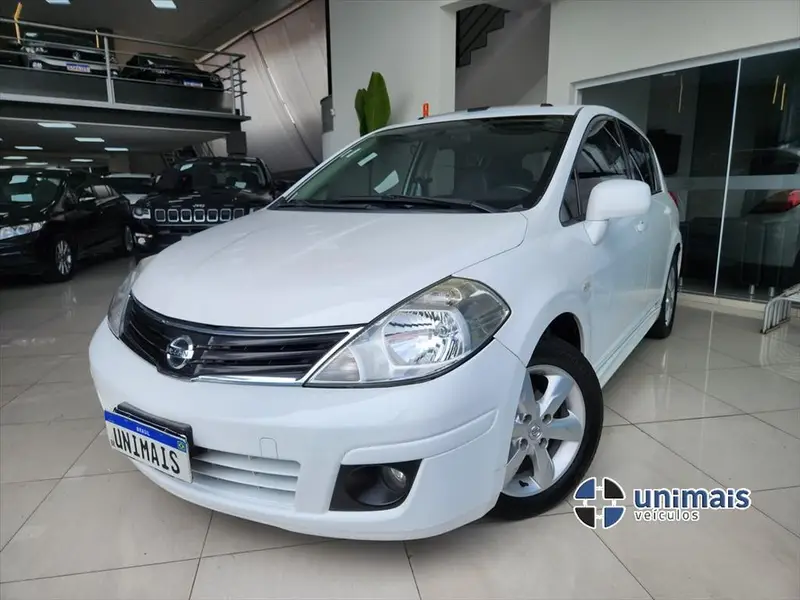 Nissan Tiida SL 1.8 (flex) (aut)