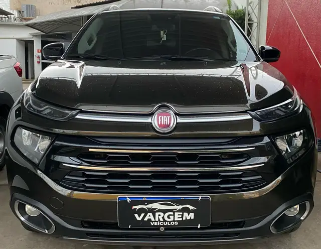 Carro Fiat Toro 2019 Volcano 2.0 diesel AT9 4x4