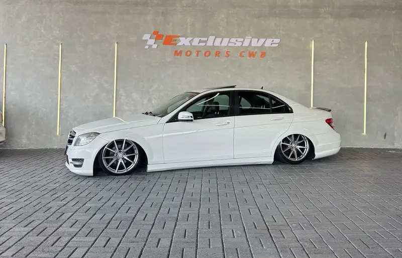 Mercedes-Benz C 180 CGI Kompressor Classic 1.6 16V Aut.
