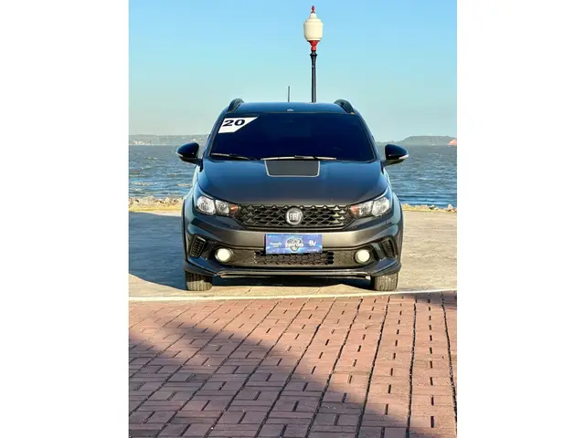 Carro Fiat Argo 2020 1.3 Trekking (Flex)