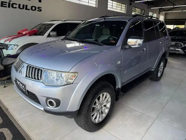 Carro Mitsubishi Pajero Dakar 2009 3.2 16V (aut.)