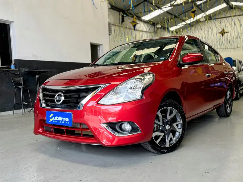 Nissan Versa 1.6 16V Unique (Flex)