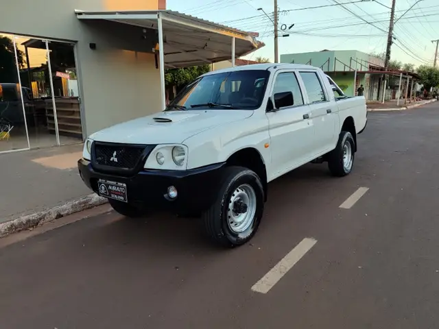 Carro Mitsubishi L200 2009 L 200 GL 4x4 2.5 Turbo (cab. dupla)