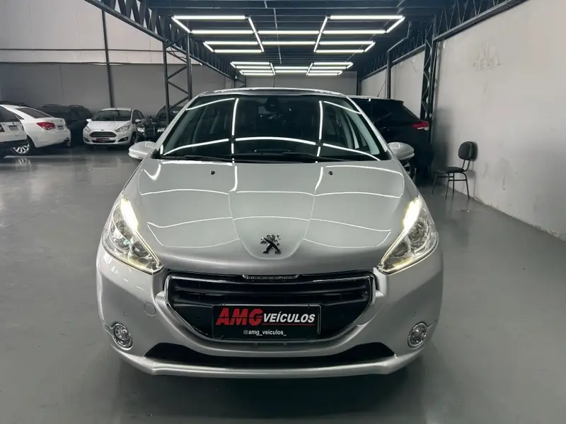 Peugeot 208 Griffe 1.6 16V (Flex) (Aut)