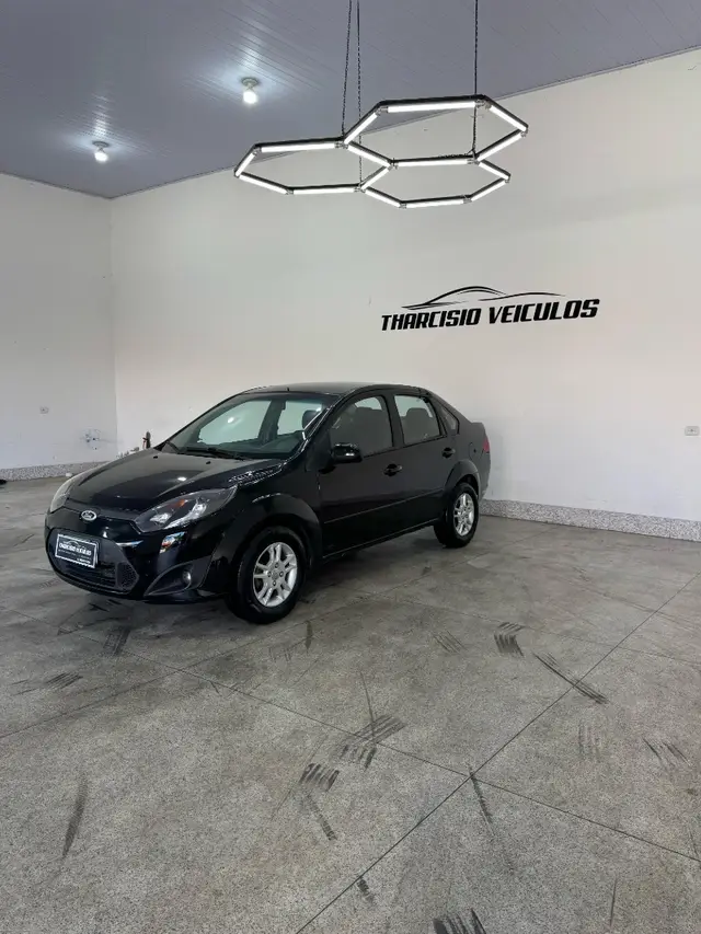 Carro Ford Fiesta Sedan 2009 Class 1.6 (Flex)