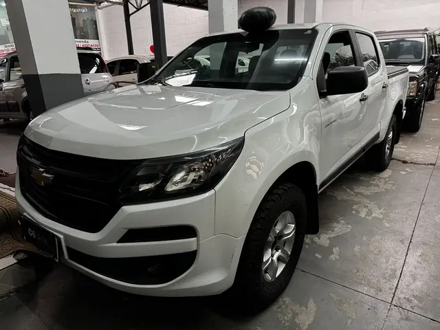Carro Chevrolet S10 Cabine Dupla 2020 S10 2.5 ECOTEC SIDI Advantage 4x2 (Cabine Dupla)