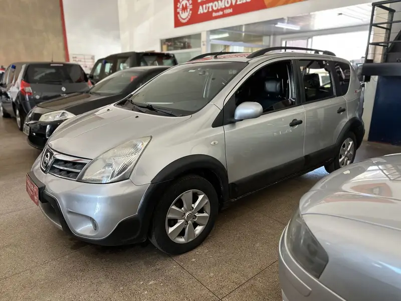 Nissan Livina 1.6 16V (flex)