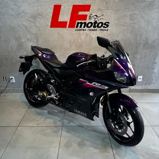 Carro Yamaha YZF R3 2024 ABS