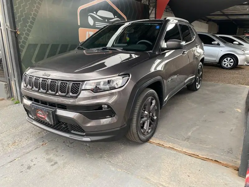 Jeep 80 anos 1.3 T270 (Aut) (Flex)