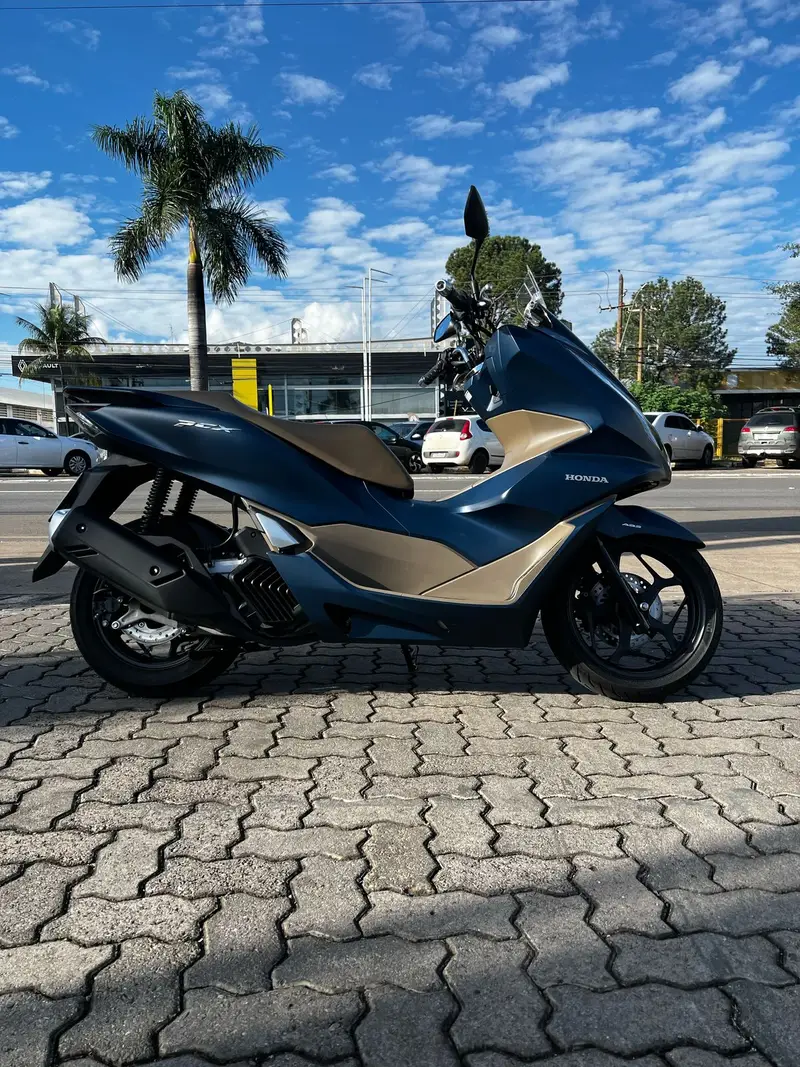Honda PCX 160 DLX ABS