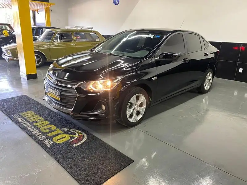 Chevrolet Onix Plus LT 1.0