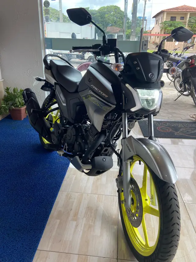 Carro Yamaha YBR 150 Factor 2025 DX