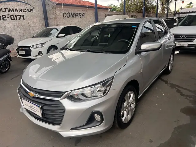 Carro Chevrolet Onix 2023 LTZ 1.0 Turbo (Aut.)