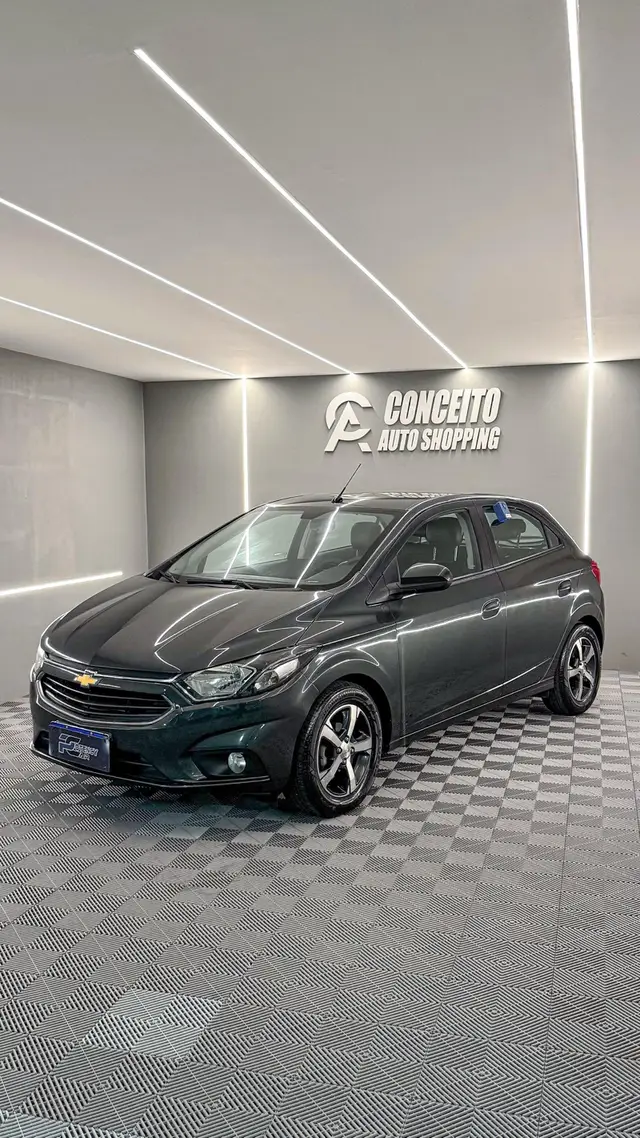 Carro Chevrolet Onix 2018 1.4 LTZ SPE/4 (Aut)