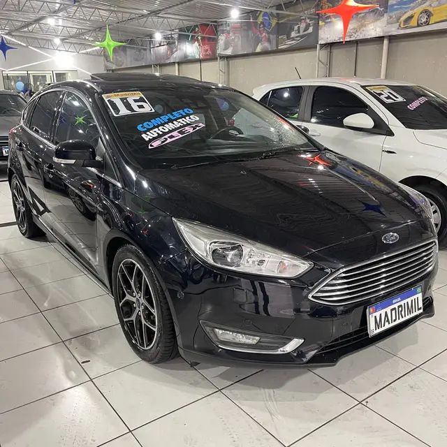 Carro Ford Focus Hatch 2016 Titanium Plus 2.0 PowerShift