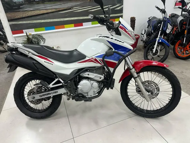 Carro Honda NX 4 Falcon 2015 400i
