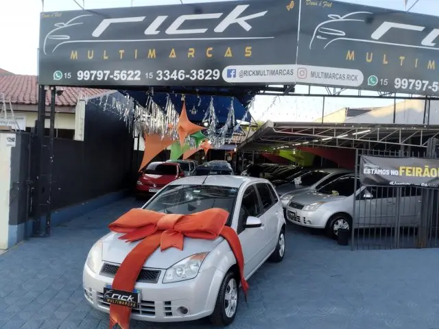 Carro Ford Fiesta Hatch 2009 1.0 (Flex)
