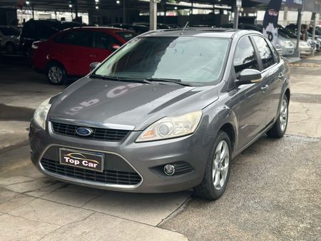 Focus Sedan Titanium 2.0 16V  (Aut)