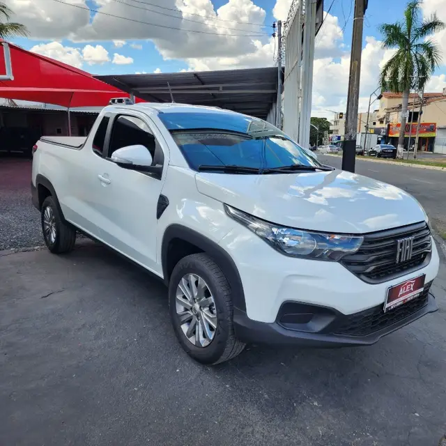 Carro Fiat Strada 2023 Freedom 1.3 CS Plus (Flex)
