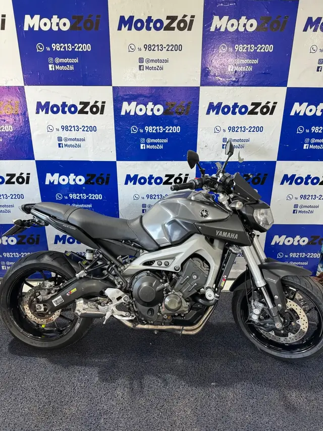 Carro Yamaha MT-09  2015 MT 09