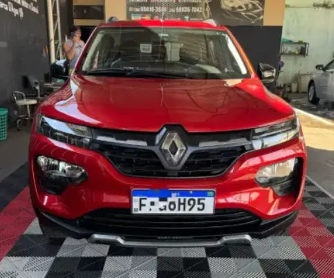 Carro Renault Kwid 2023 Outsider 1.0 12v SCe (Flex)