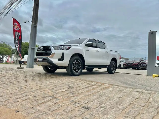 Carro Toyota Hilux Cabine Dupla 2024 SRV 4x4 2.8 Diesel